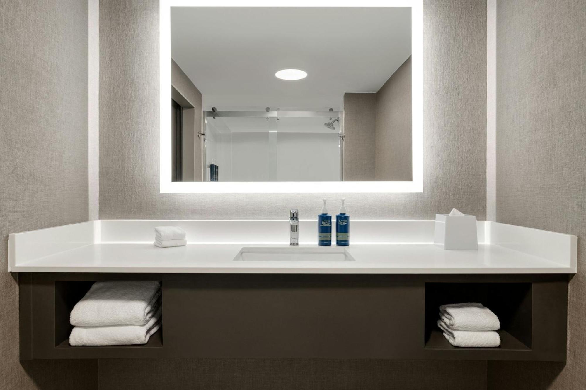 Four Points By Sheraton Columbus-Polaris Exteriér fotografie